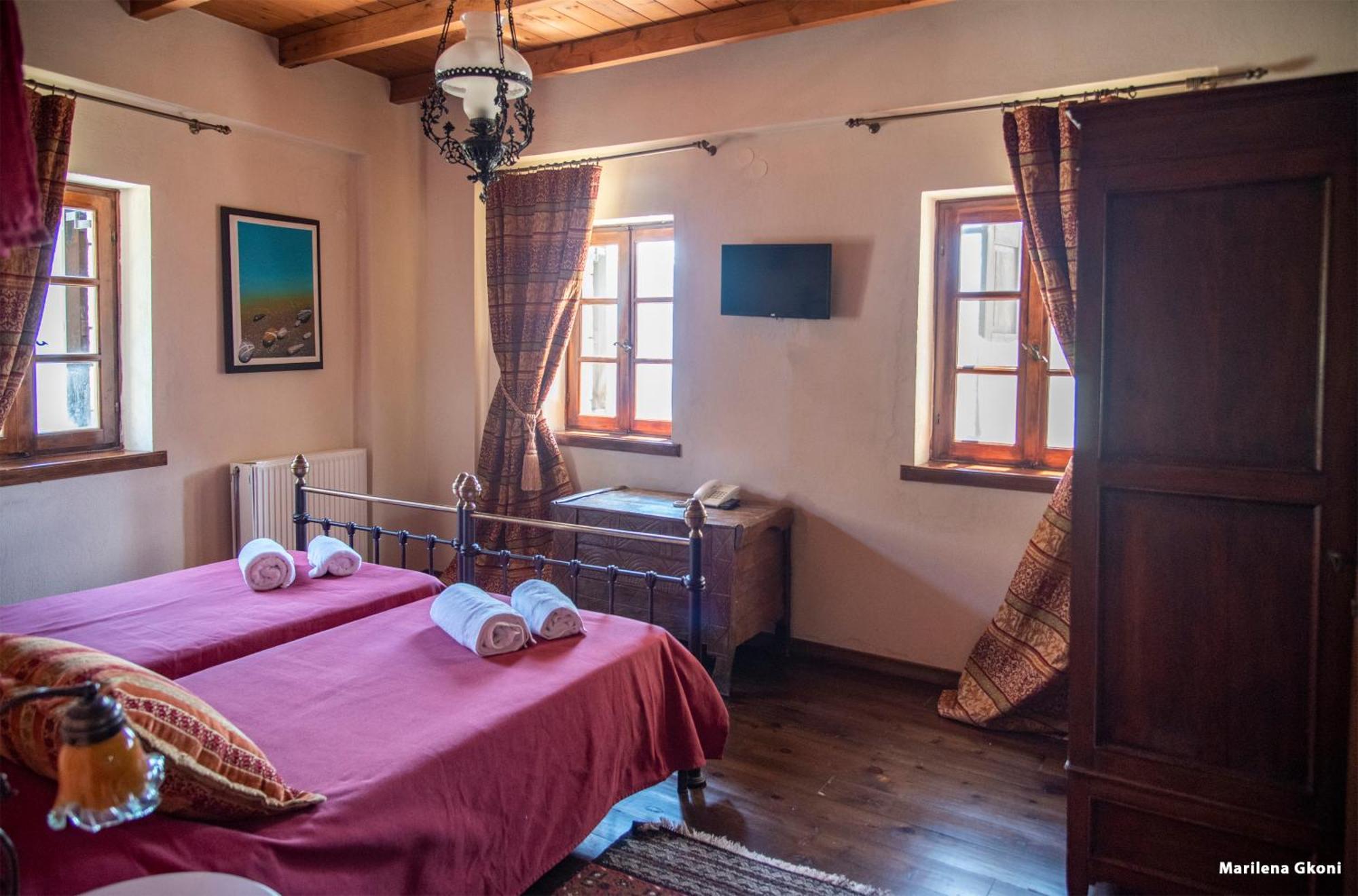 Petradi 1873 Hotel Kalarrites Ngoại thất bức ảnh
