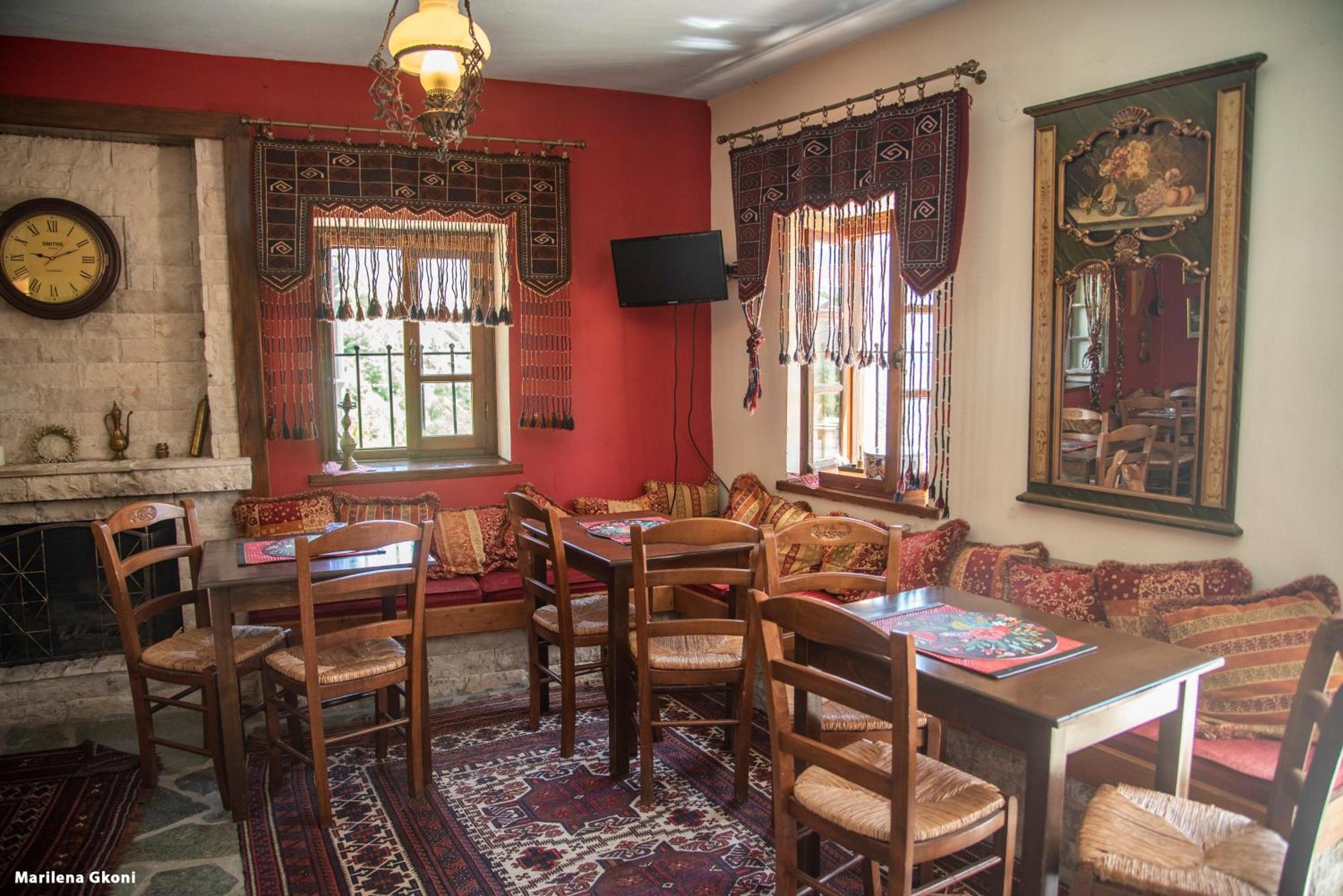 Petradi 1873 Hotel Kalarrites Ngoại thất bức ảnh